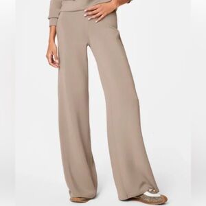 SPANX Air Essentials Wide Leg Pant in Ashwood Medium